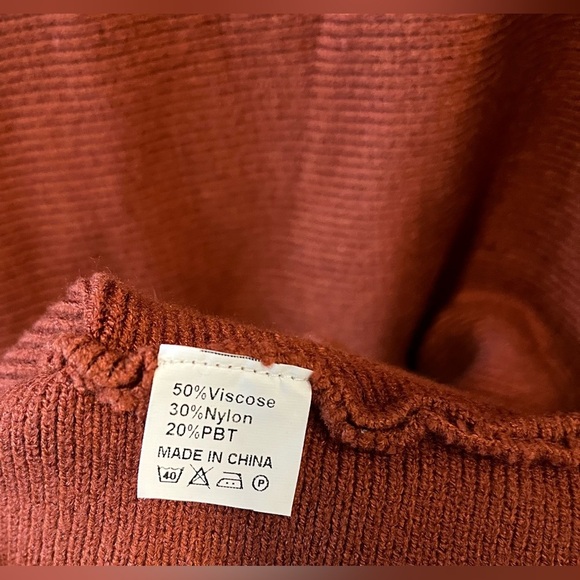 NWT Caracilia Women’s Oversized Cowl/Mock Neck Sweater, Burnt Orange; Size L - Picture 2 of 7